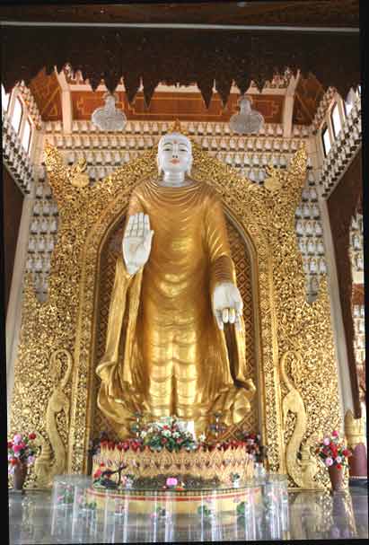 31-Dhammikarama-Buddha